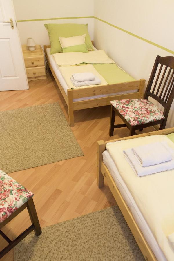 Apartman "A" Szeged Ngoại thất bức ảnh