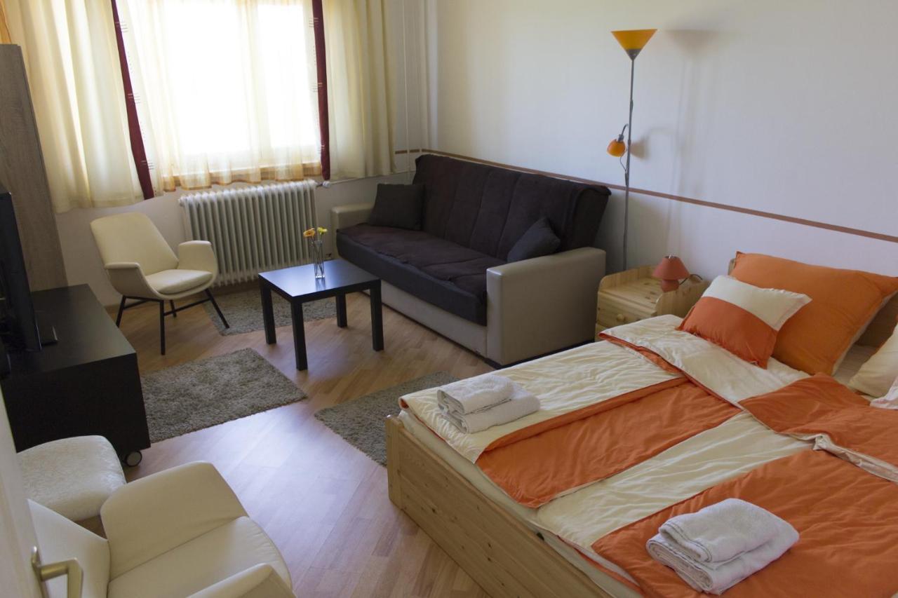 Apartman "A" Szeged Ngoại thất bức ảnh